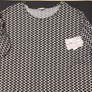 NWT Small black and white Lularoe irma